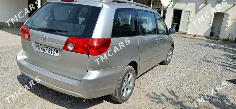 Toyota Sienna 2009 - 220 000 TMT - Чоганлы - img 5