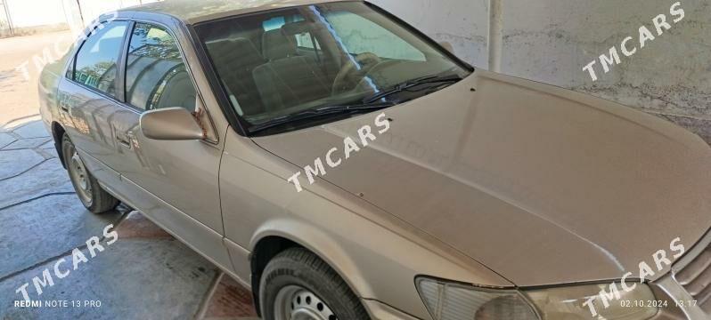 Toyota Camry 2000 - 110 000 TMT - Теджен - img 2