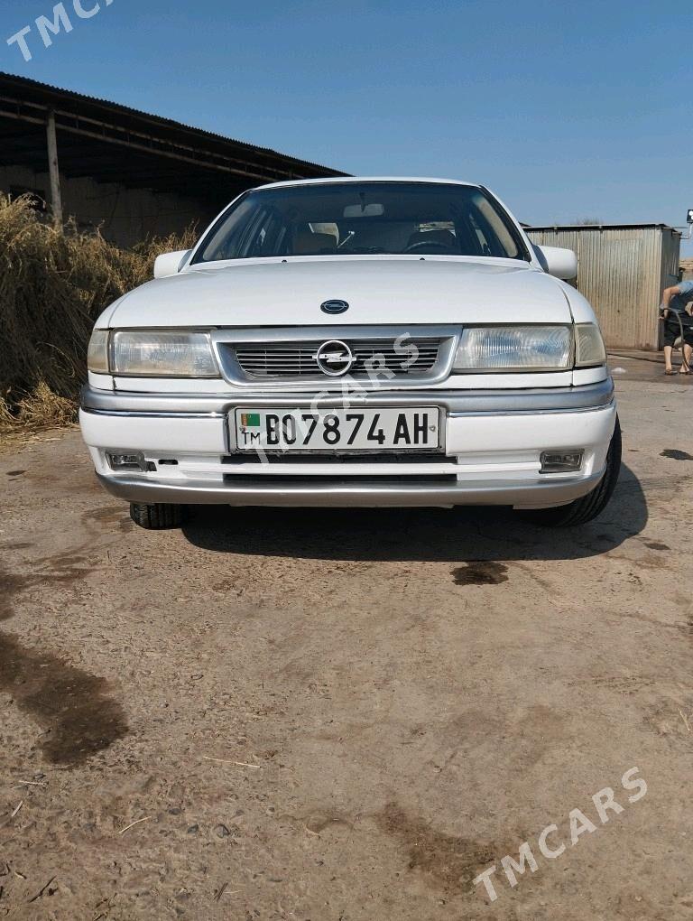 Opel Vectra 1991 - 32 000 TMT - Tejen - img 7