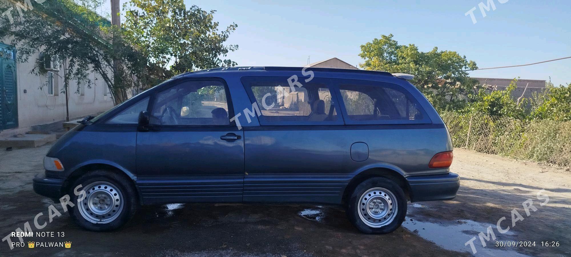 Toyota Previa 1991 - 35 000 TMT - Кёнеургенч - img 2