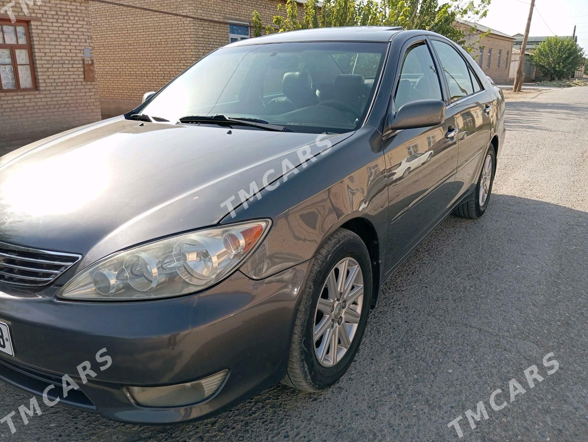 Toyota Camry 2005 - 125 000 TMT - Saýat - img 3