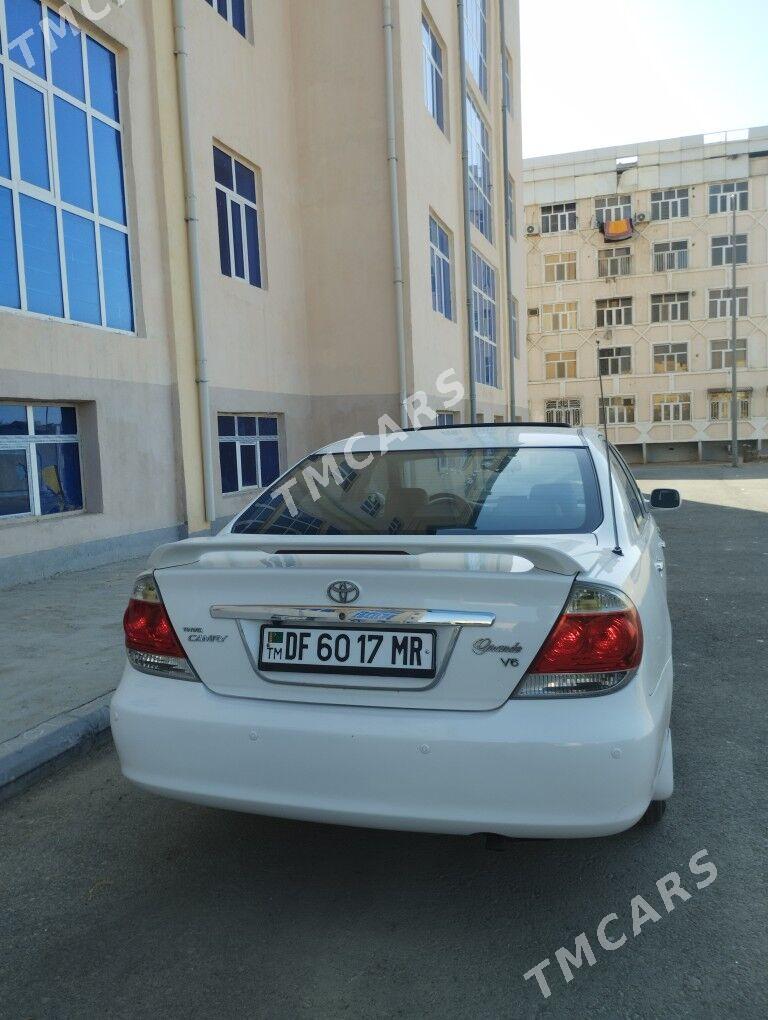 Toyota Camry 2005 - 220 000 TMT - Байрамали - img 4