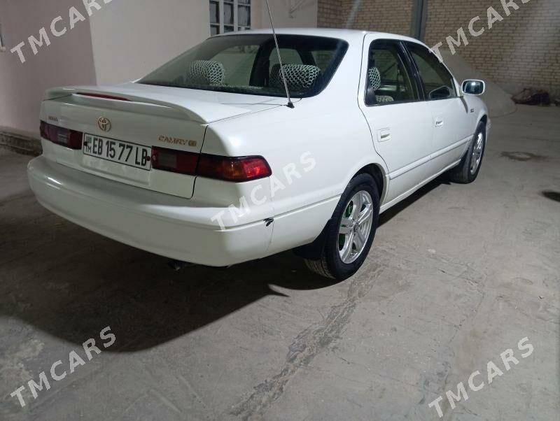 Toyota Camry 1998 - 100 000 TMT - Фарап - img 5