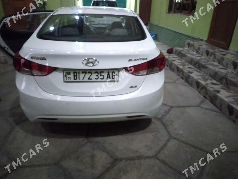 Hyundai Elantra 2011 - 165 000 TMT - Ашхабад - img 3