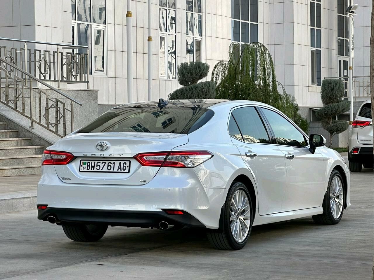 Toyota Camry 2019 - 519 000 TMT - Aşgabat - img 5