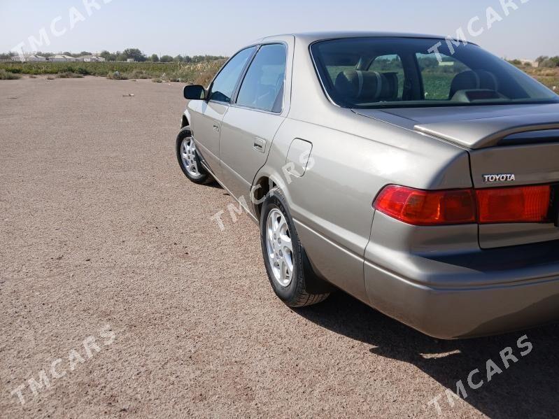 Toyota Camry 2001 - 120 000 TMT - Köneürgenç - img 3