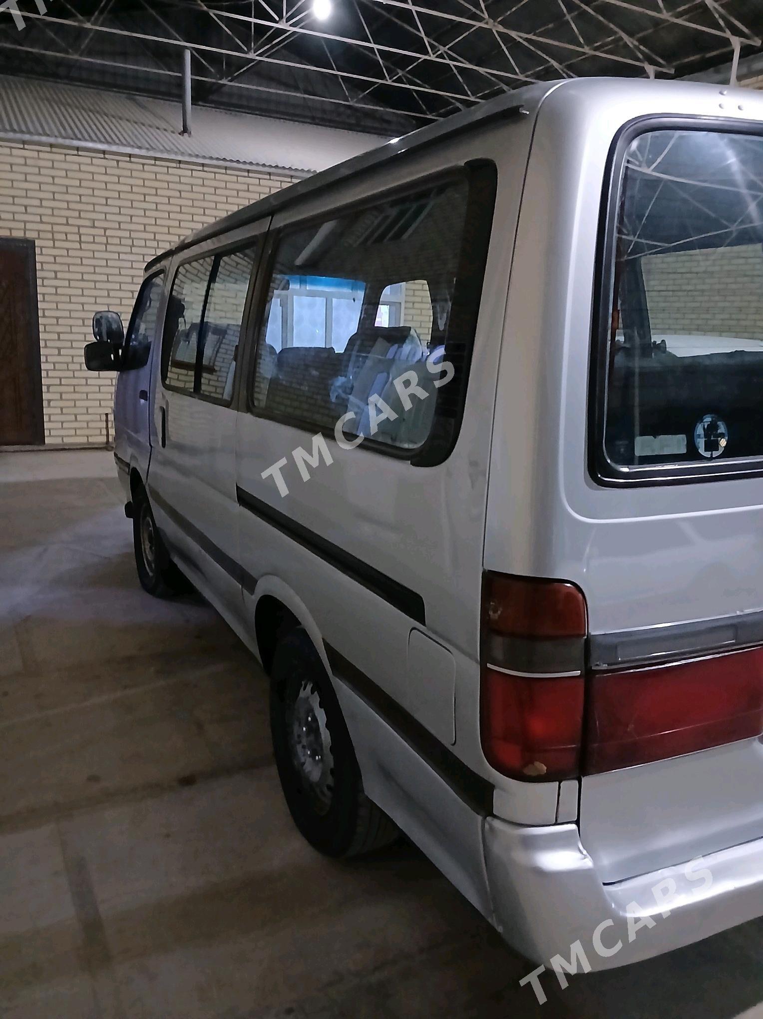 Toyota Hiace 1994 - 55 000 TMT - Сакарчага - img 2