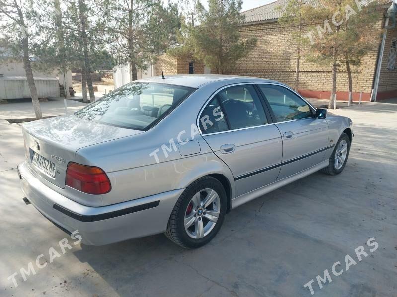 BMW 525 2000 - 120 000 TMT - Wekilbazar - img 4