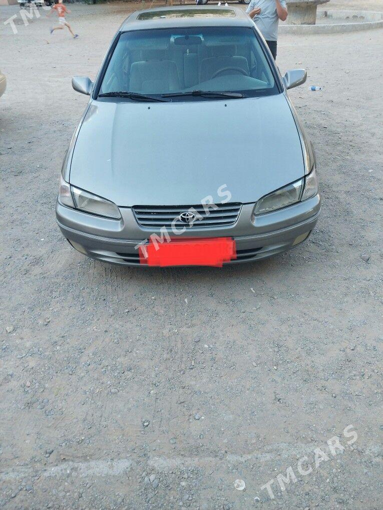 Toyota Camry 1999 - 110 000 TMT - Дянев - img 2