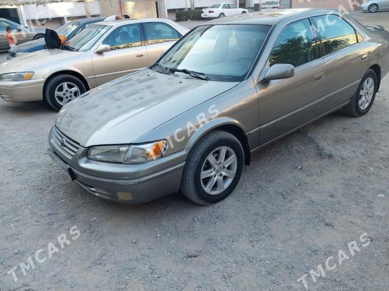 Toyota Camry 1999 - 110 000 TMT - Дянев - img 4