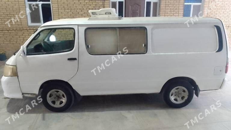 Toyota Hiace 2012 - 90 000 TMT - Мары - img 5