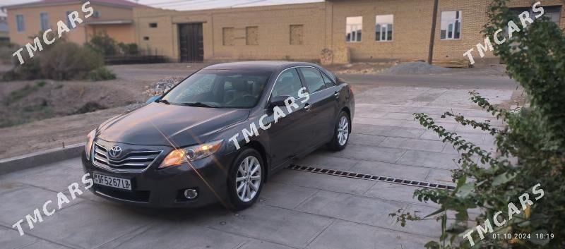 Toyota Camry 2010 - 158 000 TMT - Дянев - img 8