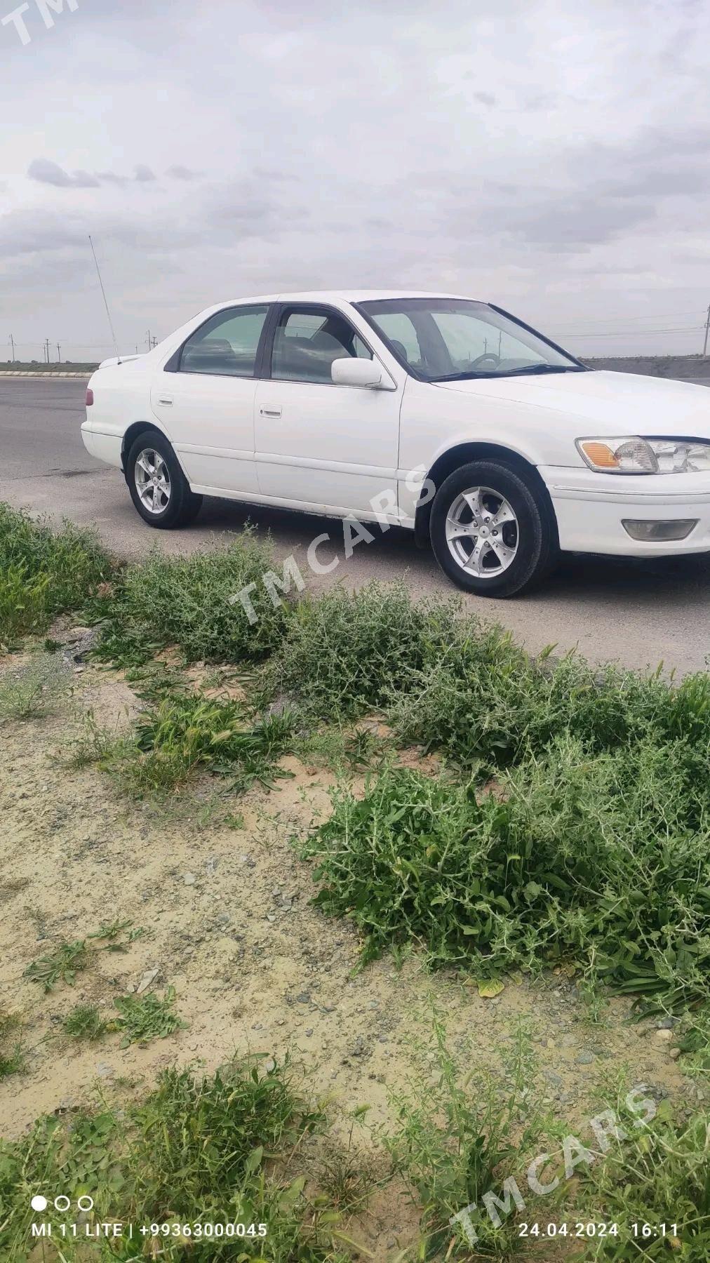 Toyota Camry 2001 - 86 000 TMT - Теджен - img 3