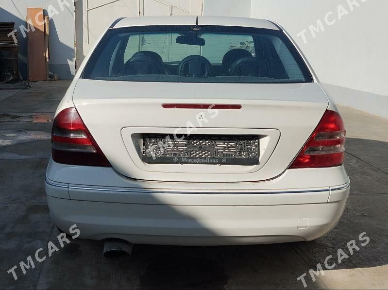 Mercedes-Benz C-Class 2005 - 90 000 TMT - Чоганлы - img 3