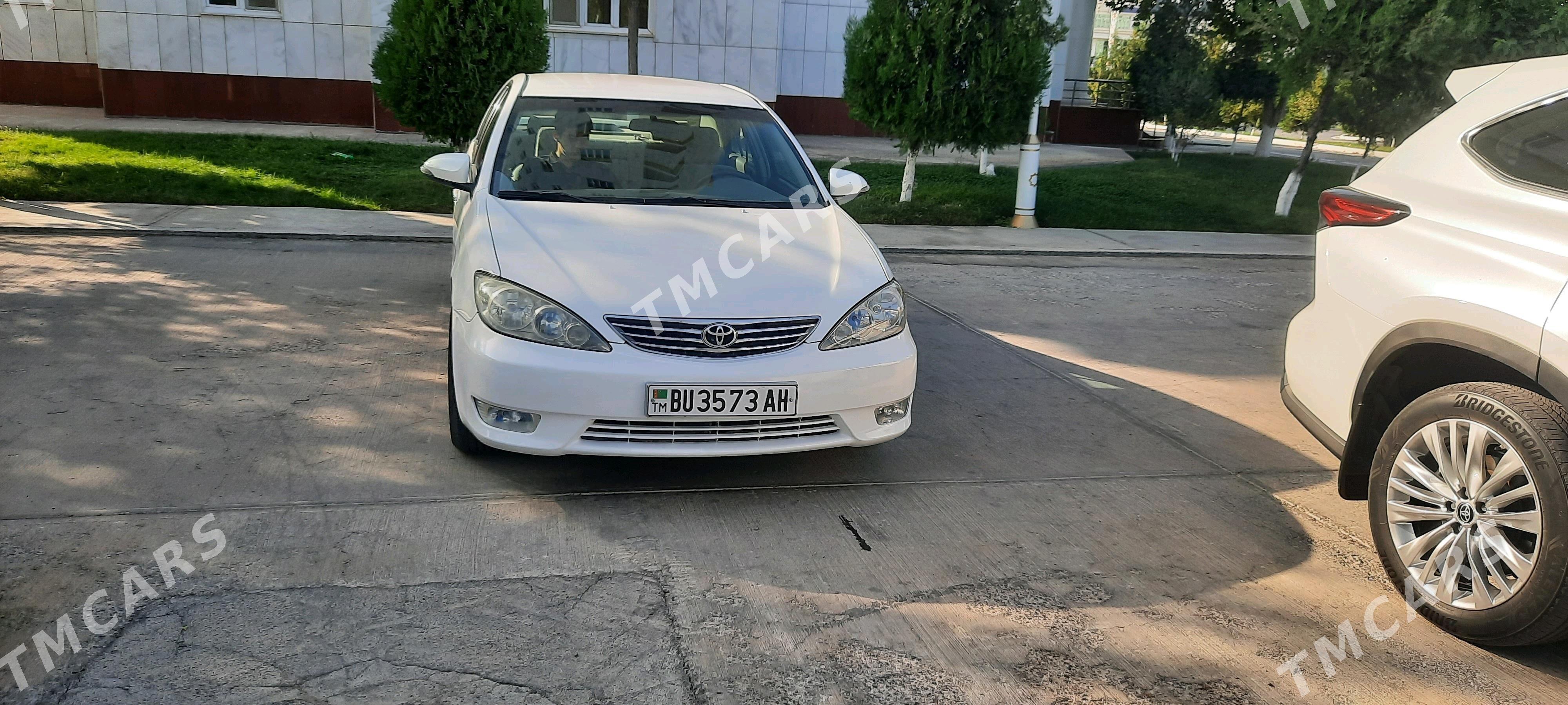 Toyota Camry 2004 - 135 000 TMT - Гарабекевюл - img 3