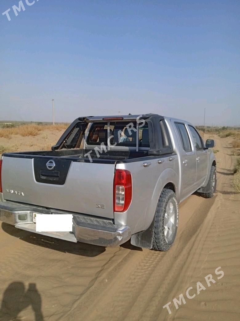 Nissan Navara 2011 - 170 000 TMT - Ашхабад - img 2