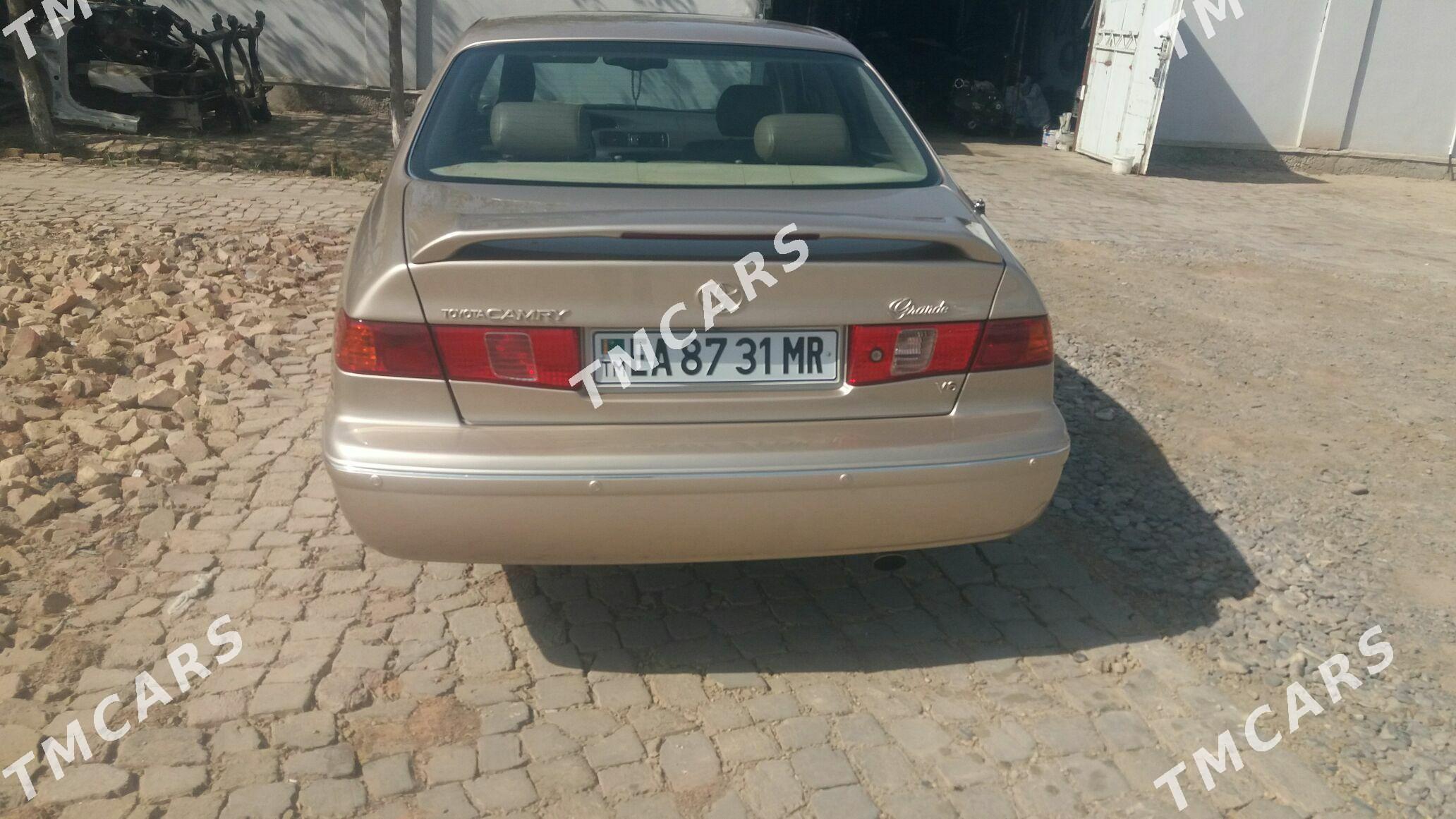 Toyota Camry 2001 - 175 000 TMT - Baýramaly - img 3