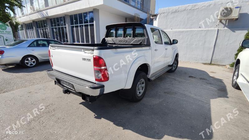 Toyota Hilux 2011 - 220 000 TMT - Hazar - img 4