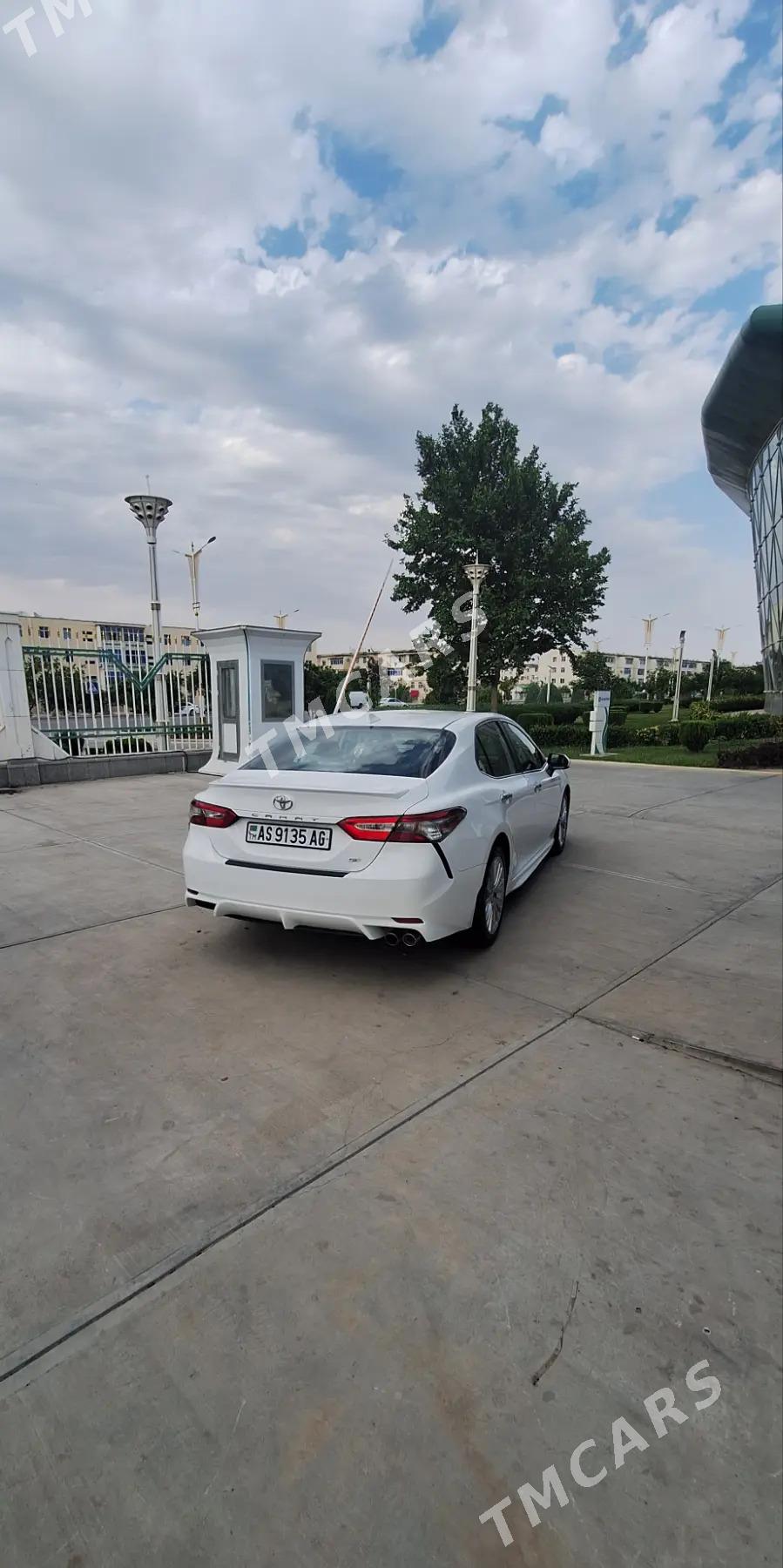 Toyota Camry 2019 - 310 000 TMT - Ашхабад - img 4