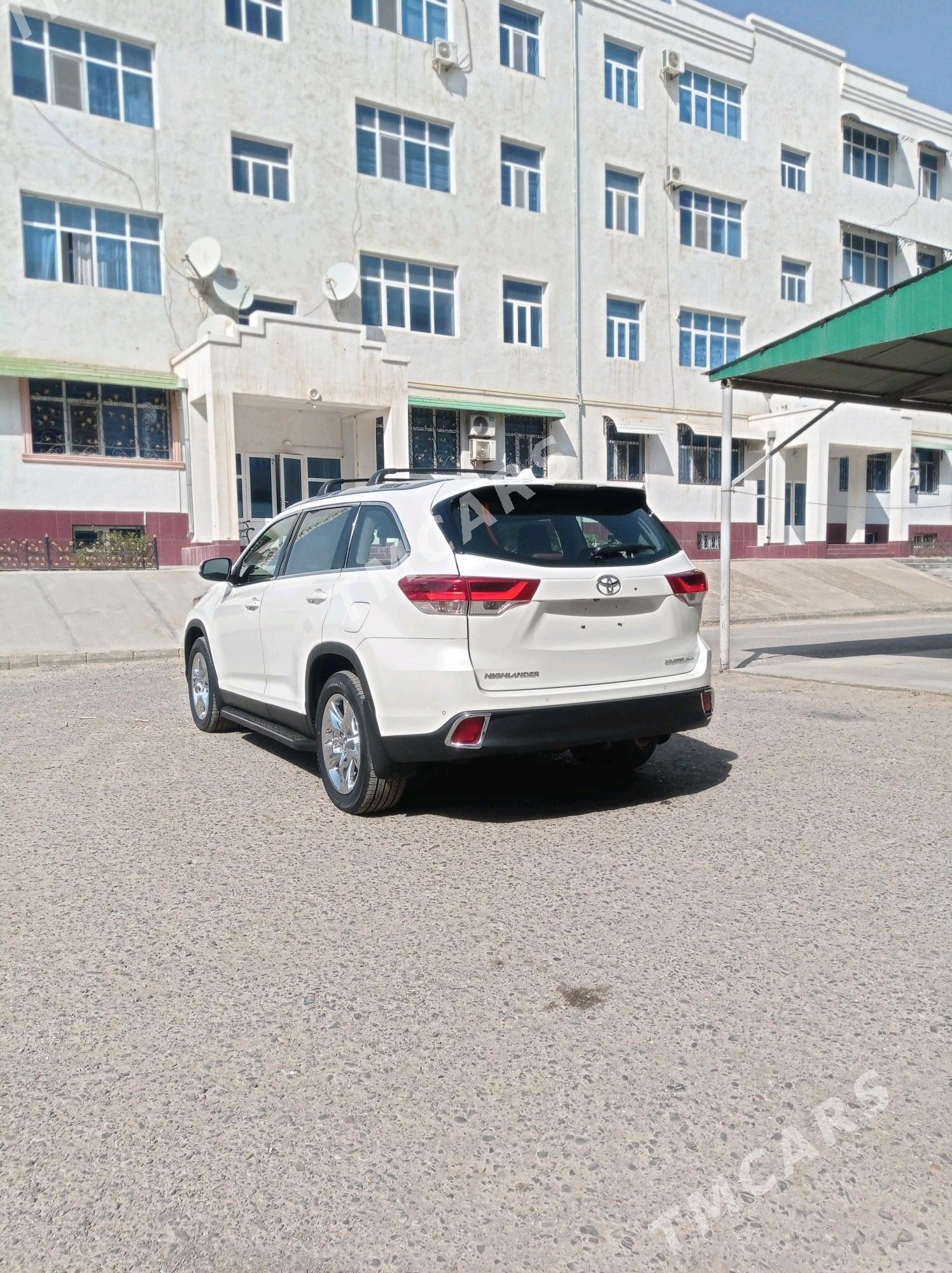 Toyota Highlander 2019 - 550 000 TMT - Mary - img 4