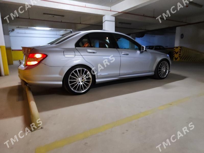 Mercedes-Benz C300 2010 - 146 000 TMT - Ашхабад - img 4