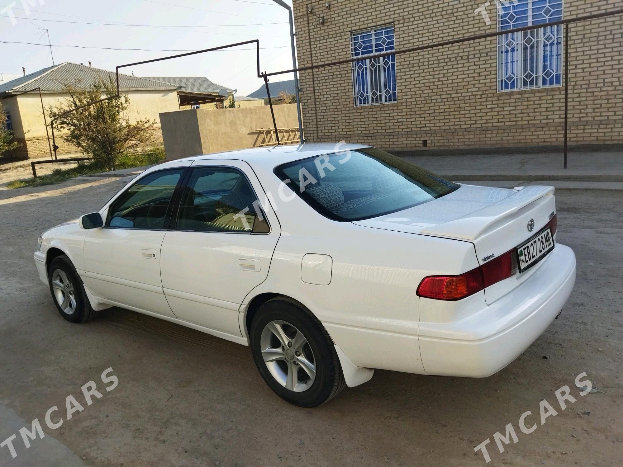 Toyota Camry 1997 - 120 000 TMT - Мары - img 4