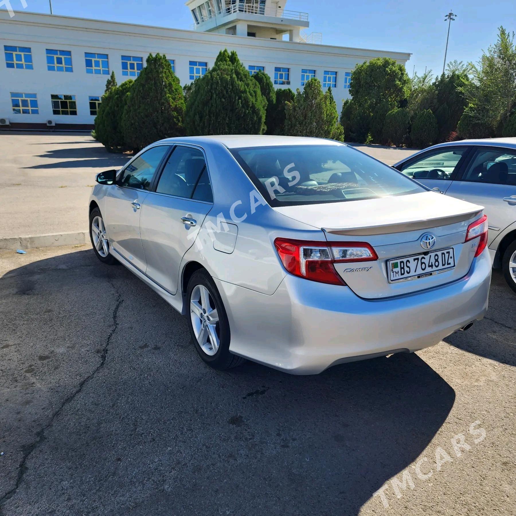 Toyota Camry 2013 - 220 000 TMT - Türkmenbaşy etr. - img 4