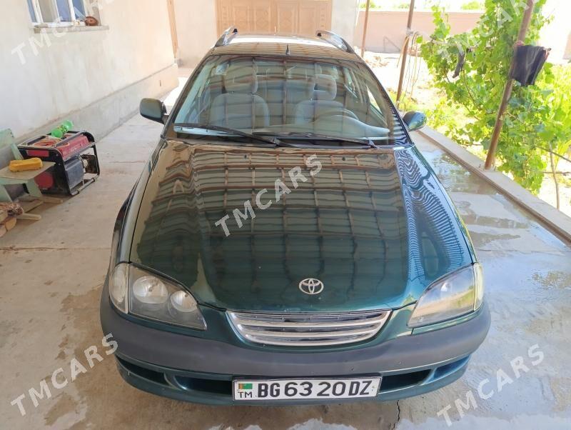 Toyota Avensis 2000 - 70 000 TMT - Şabat etr. - img 2