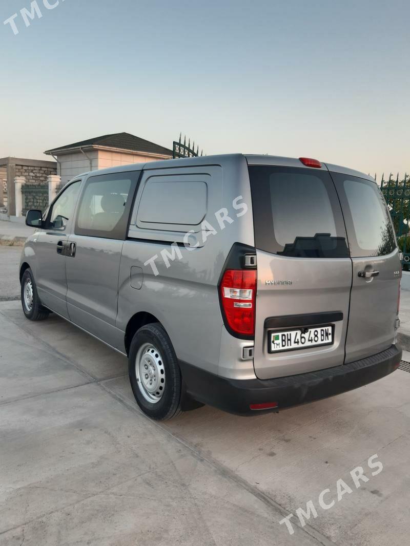 Hyundai H-1 2010 - 150 000 TMT - Balkanabat - img 2