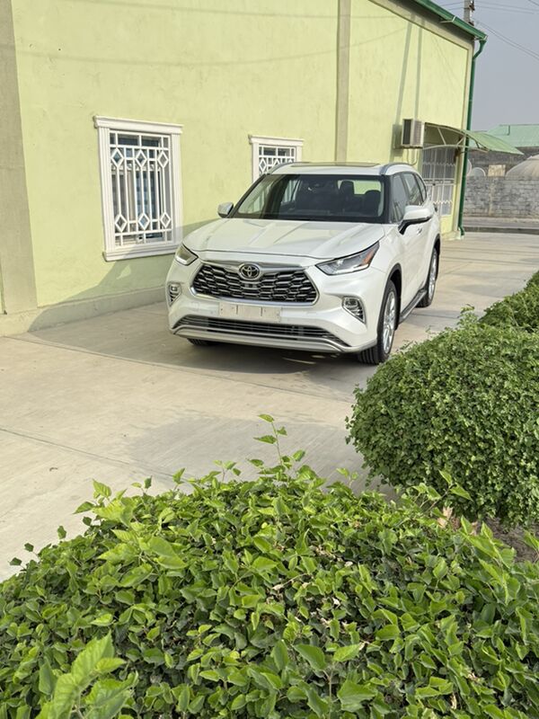 Toyota Highlander 2022 - 630 000 TMT - Aşgabat - img 9