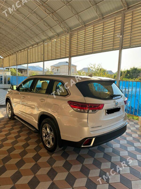 Toyota Highlander 2018 - 410 000 TMT - Aşgabat - img 7