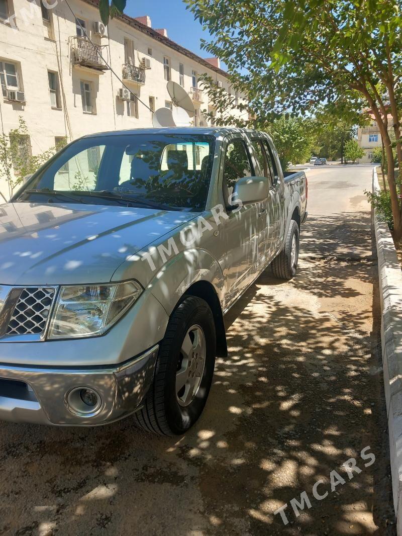 Nissan Navara 2011 - 130 000 TMT - Aşgabat - img 2