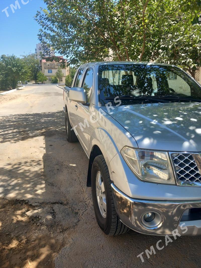 Nissan Navara 2011 - 130 000 TMT - Aşgabat - img 3