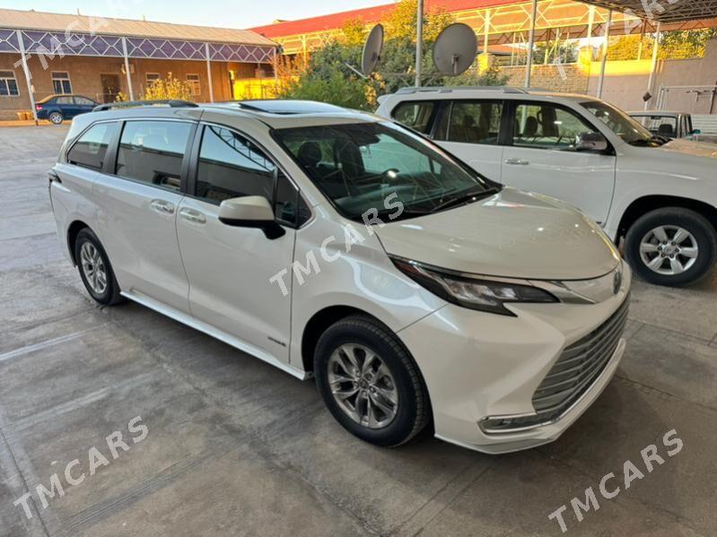 Toyota Sienna 2021 - 500 000 TMT - Байрамали - img 5