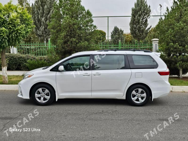 Toyota Sienna 2017 - 350 000 TMT - Aşgabat - img 6