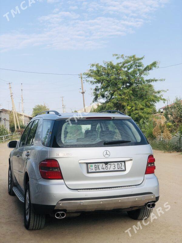 Mercedes-Benz ML350 2006 - 260 000 TMT - Gubadag - img 6