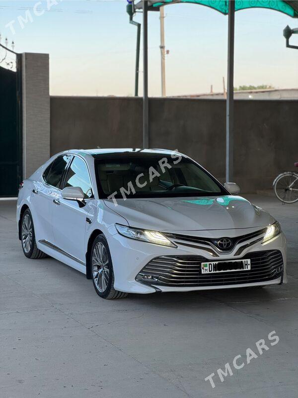 Toyota Camry 2018 - 330 000 TMT - Кака - img 2