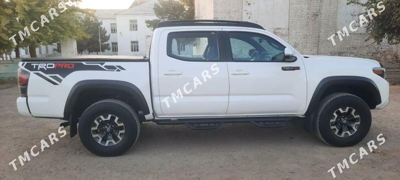 Toyota Tacoma 2018 - 490 000 TMT - Мары - img 5