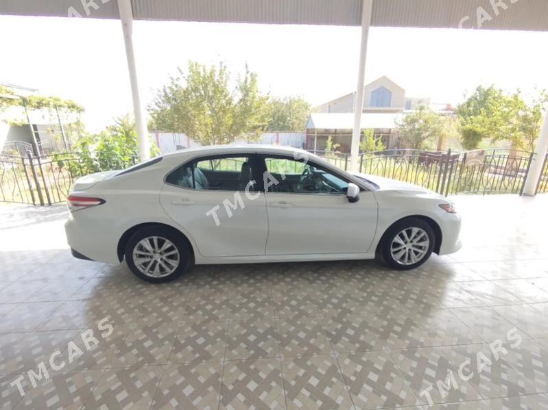 Toyota Camry 2019 - 255 000 TMT - Мары - img 4