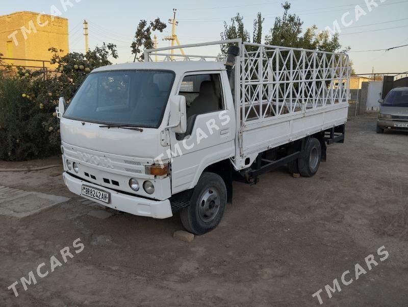 Toyota Dyna 1997 - 80 000 TMT - Tejen - img 3