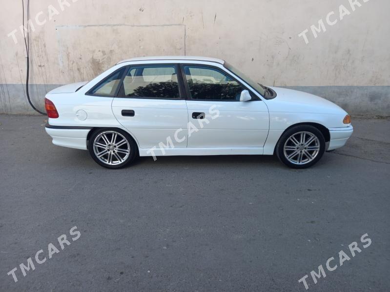 Opel Astra 1993 - 37 000 TMT - Türkmenbaşy - img 4