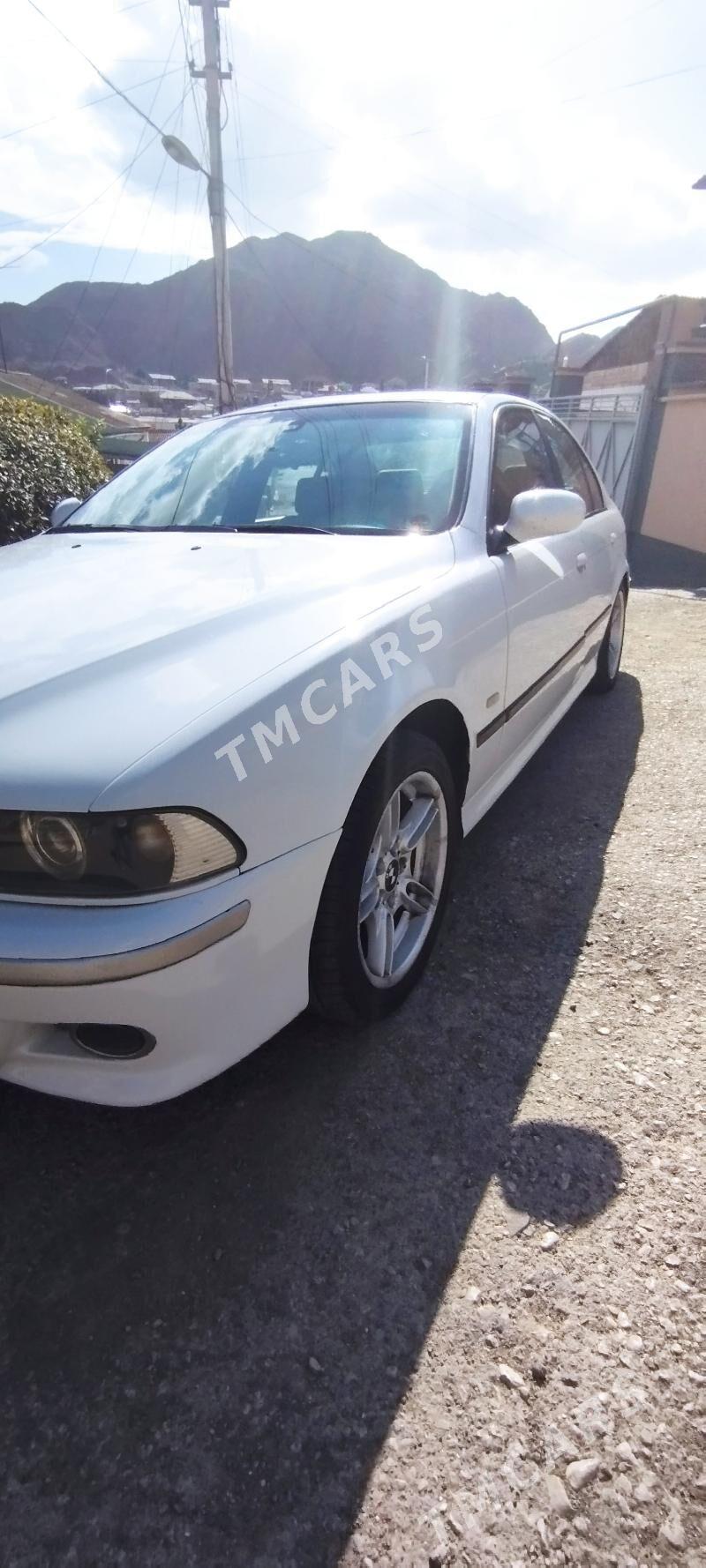 BMW E39 2000 - 120 000 TMT - Türkmenbaşy - img 3