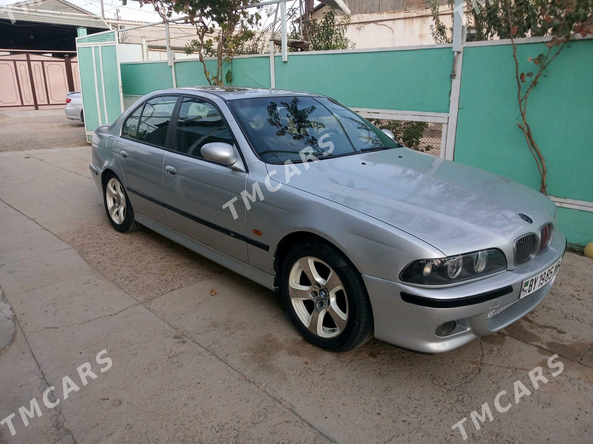 BMW 5 Series 2000 - 90 000 TMT - Байрамали - img 4