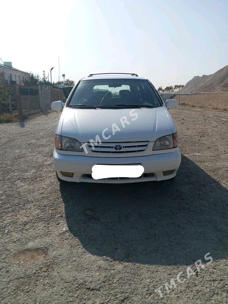 Toyota Sienna 2001 - 140 000 TMT - Туркменбаши - img 5