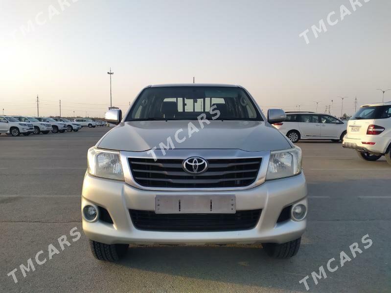 Toyota Hilux 2013 - 345 000 TMT - Ашхабад - img 2