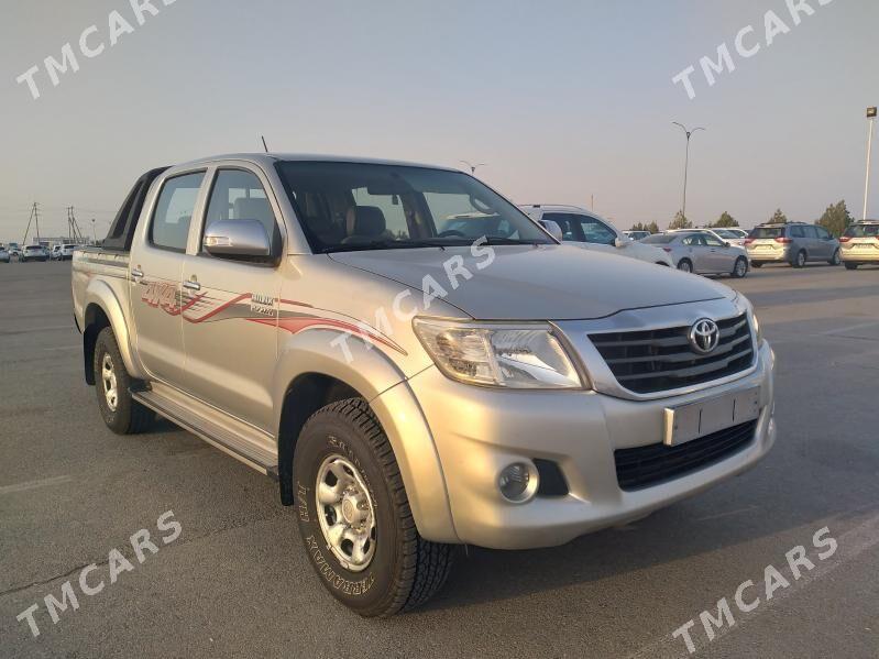 Toyota Hilux 2013 - 345 000 TMT - Ашхабад - img 3