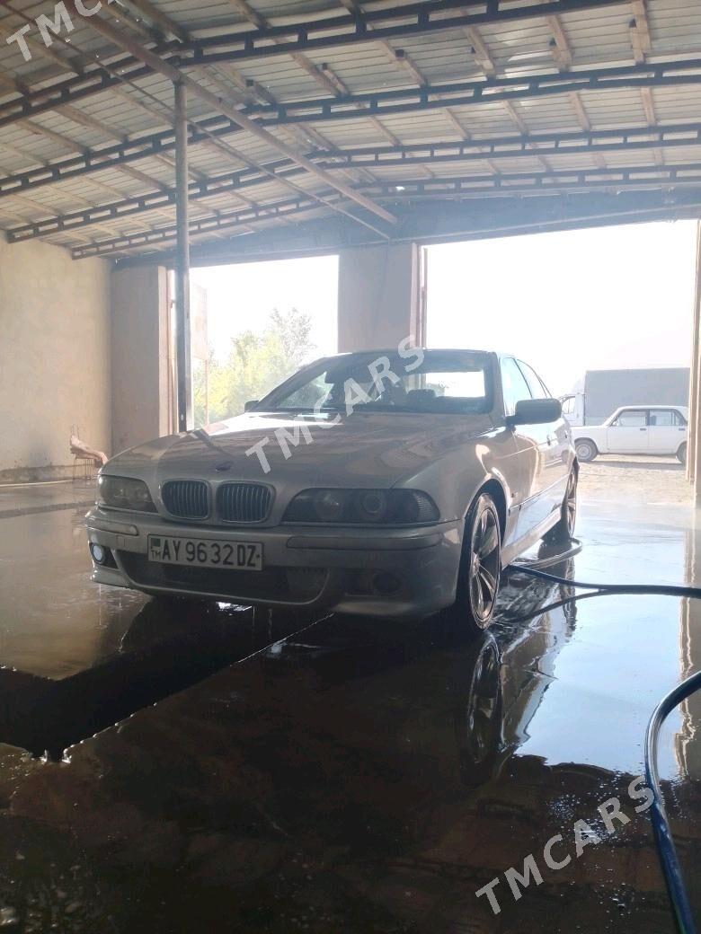 BMW 530 2002 - 98 000 TMT - Гурбансолтан Едже - img 6