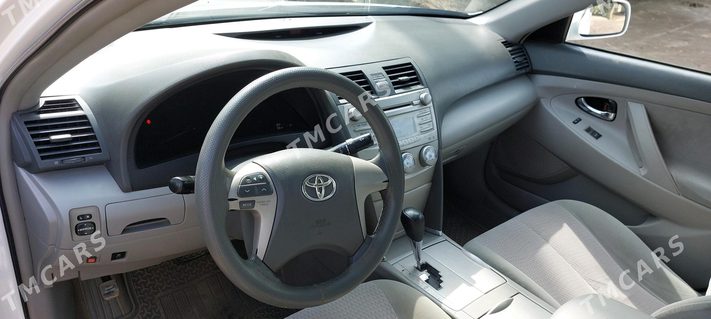 Toyota Camry 2009 - 150 000 TMT - Гурбансолтан Едже - img 2