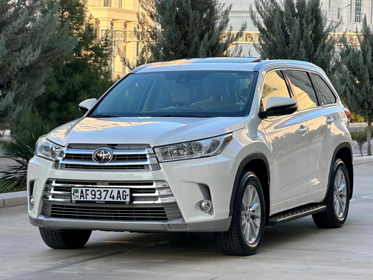 Toyota Highlander 2018 - 515 000 TMT - Aşgabat - img 3