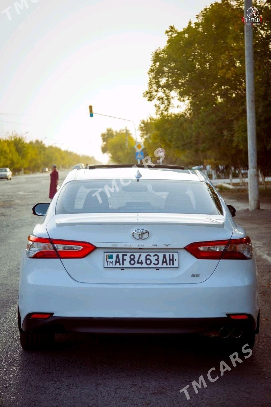 Toyota Camry 2019 - 330 000 TMT - "Altyn Asyr" Gündogar bazary (Jygyllyk) - img 2